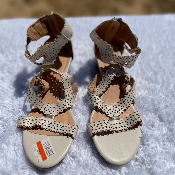 💚NWT White Kitten Wedge Heels| Size 6.5M - Picture 1 of 2